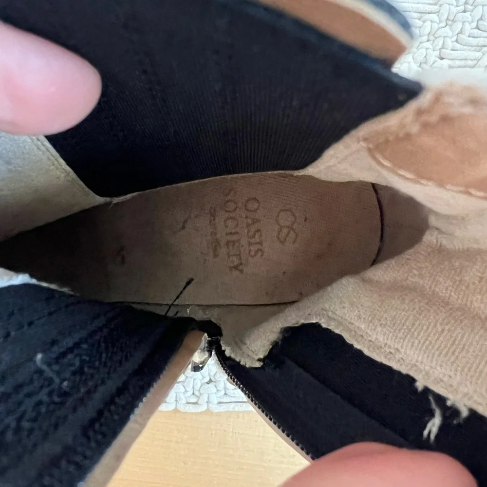 Oasis Society Boots - Picture 8 of 9